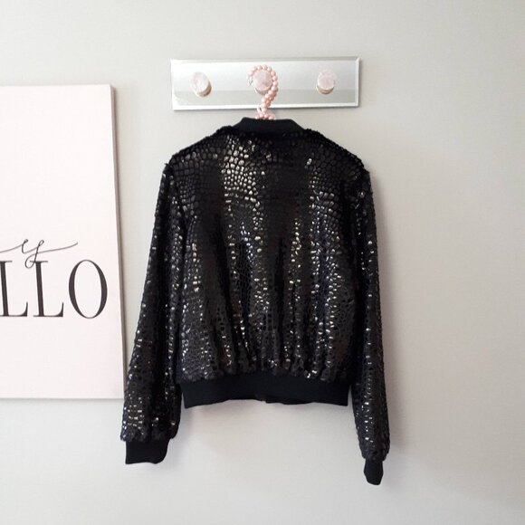 EUC John + Jenn black faux fur fuzzy feel & textured surface bomber jacket - Picture 15 of 15